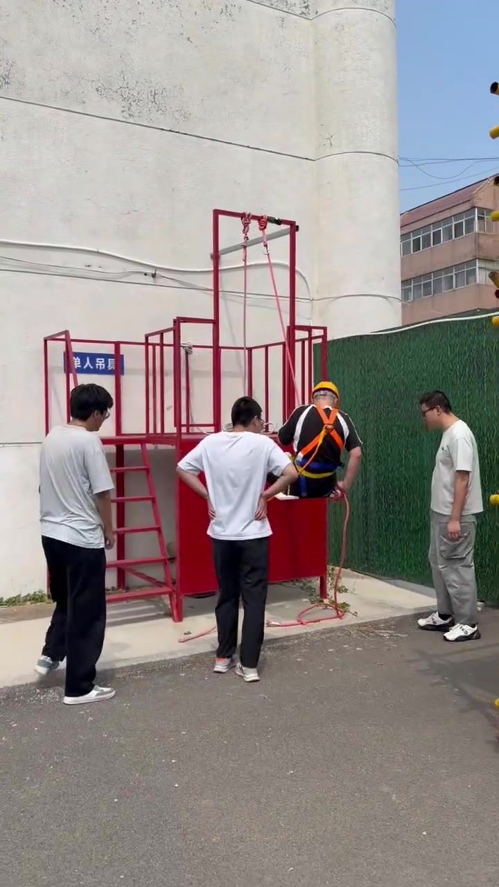 新能源运维工程师培训作业现场实拍